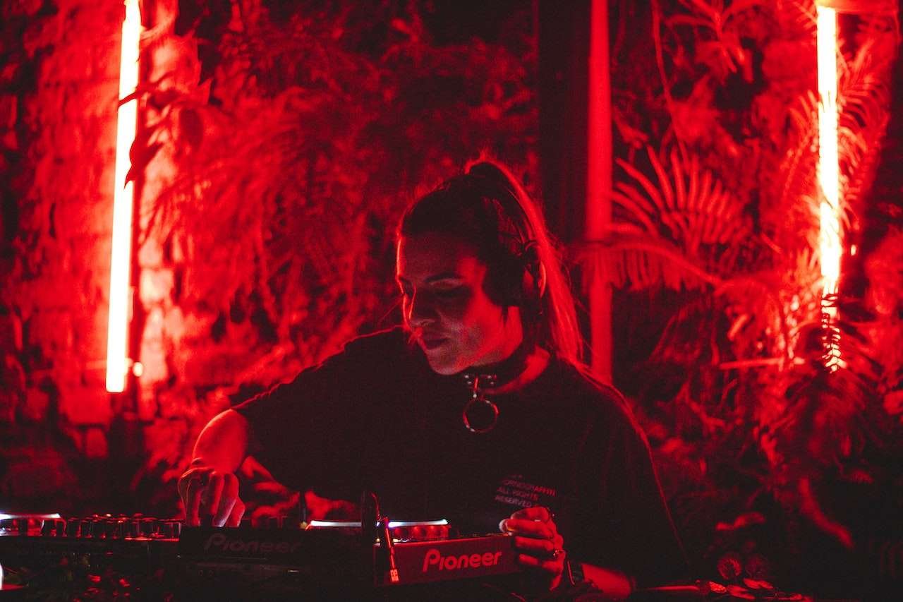 Stop Procrastinating & Finish Your Tracks